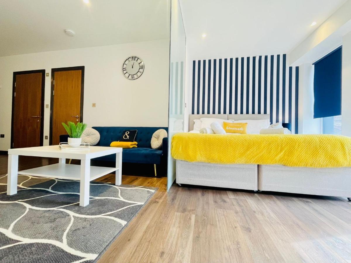 Park Street Apartment Luton By Hostaguest Zewnętrze zdjęcie