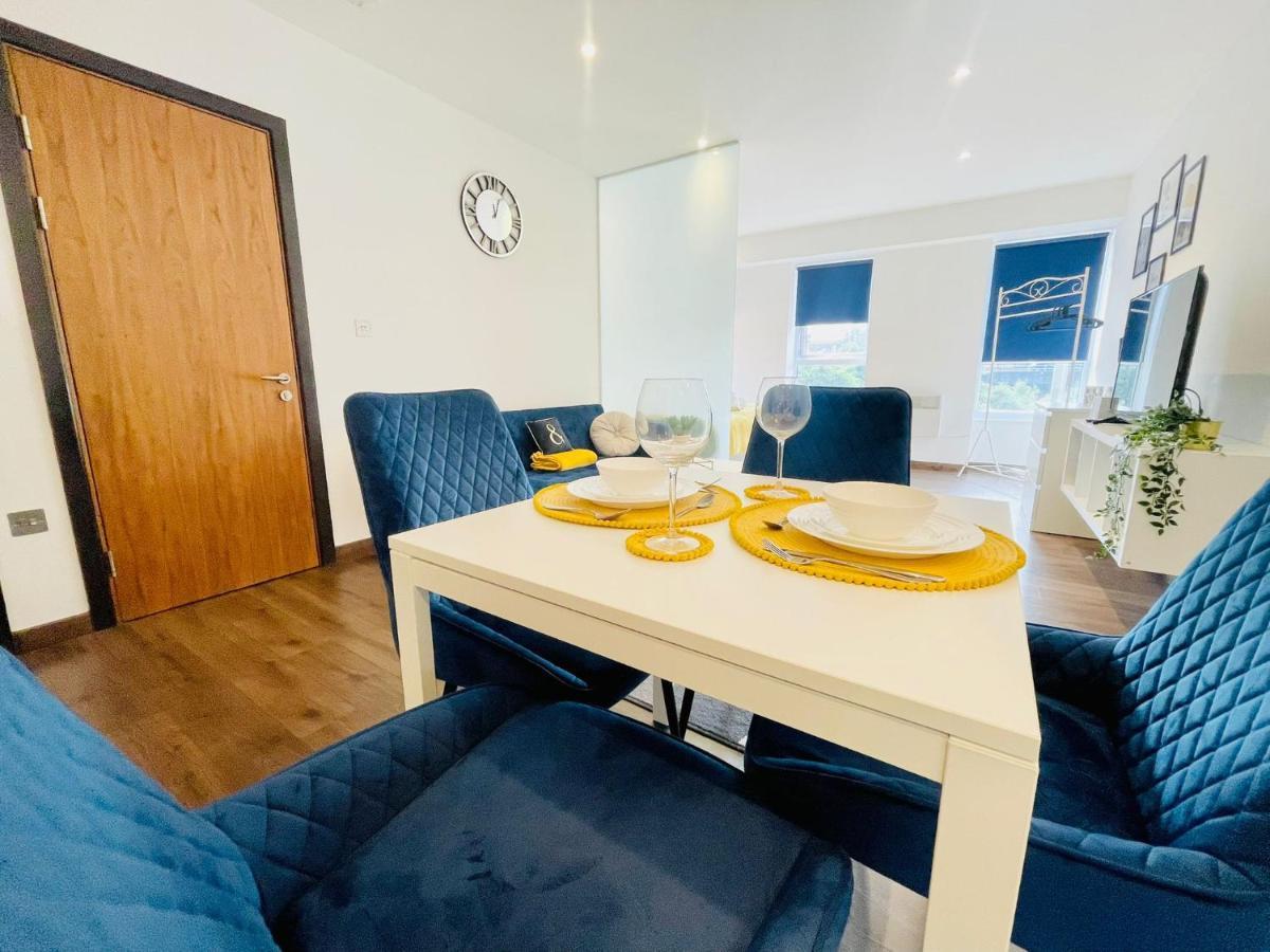 Park Street Apartment Luton By Hostaguest Zewnętrze zdjęcie
