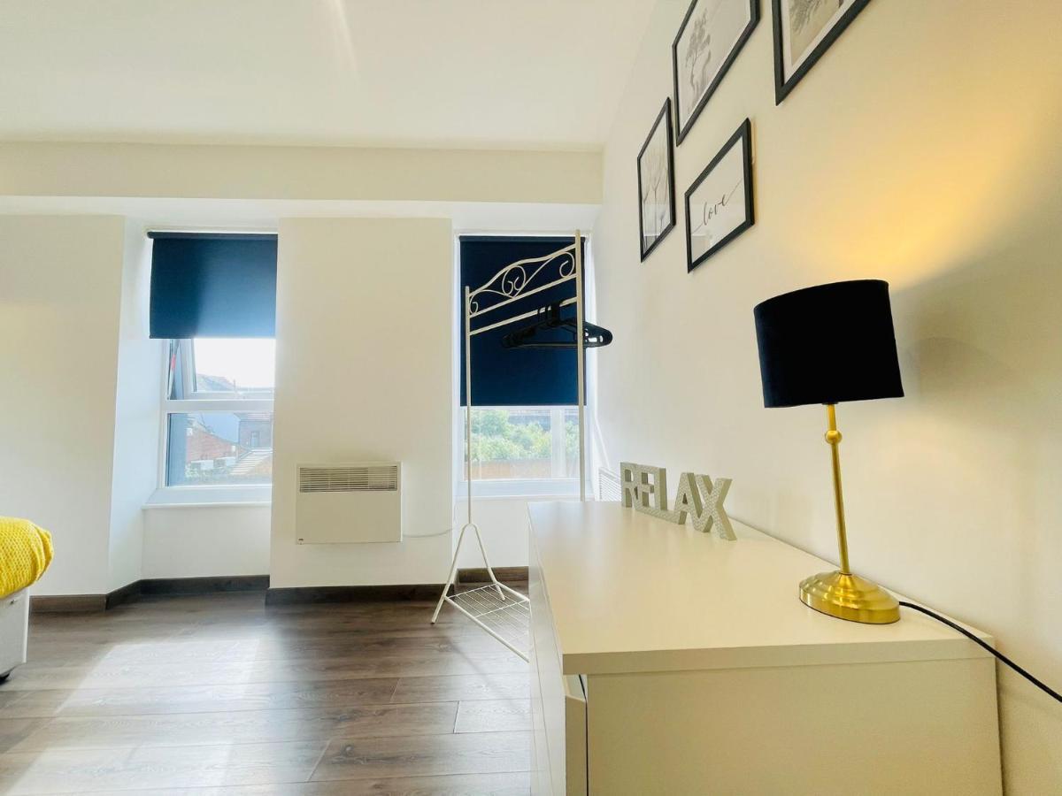 Park Street Apartment Luton By Hostaguest Zewnętrze zdjęcie
